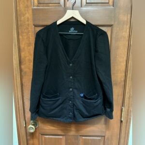 💜 CLEARANCE WORK FLOW Button front double pocket Nurse jacket. Size S.